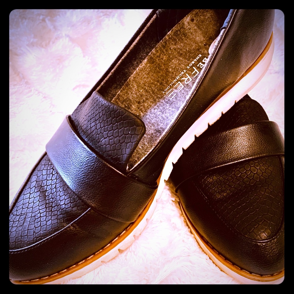 Dr. Scholls BE FREE Energy Technology Slip ons 9.5